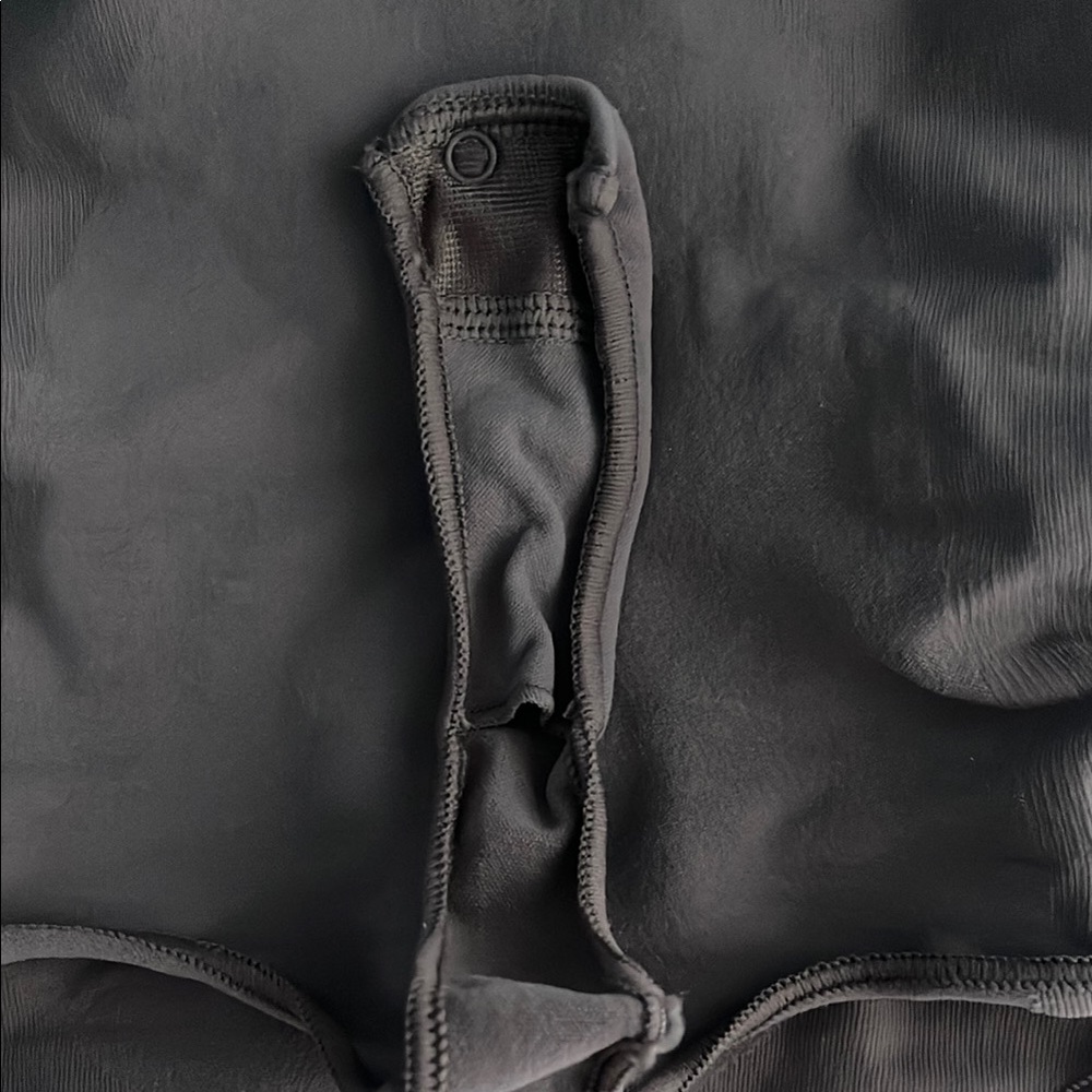 SKIMS thong bodysuit - Picture 3 of 5